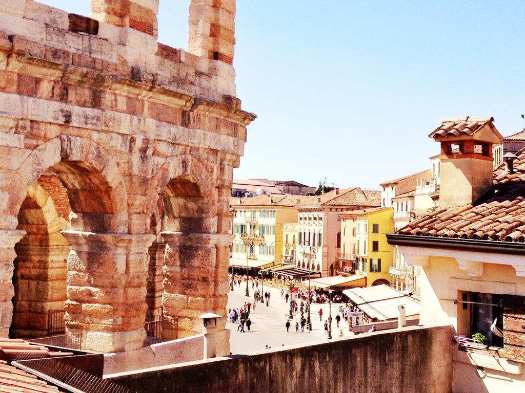 La Terrazza Sull'Arena Appartement Verona Kamer foto