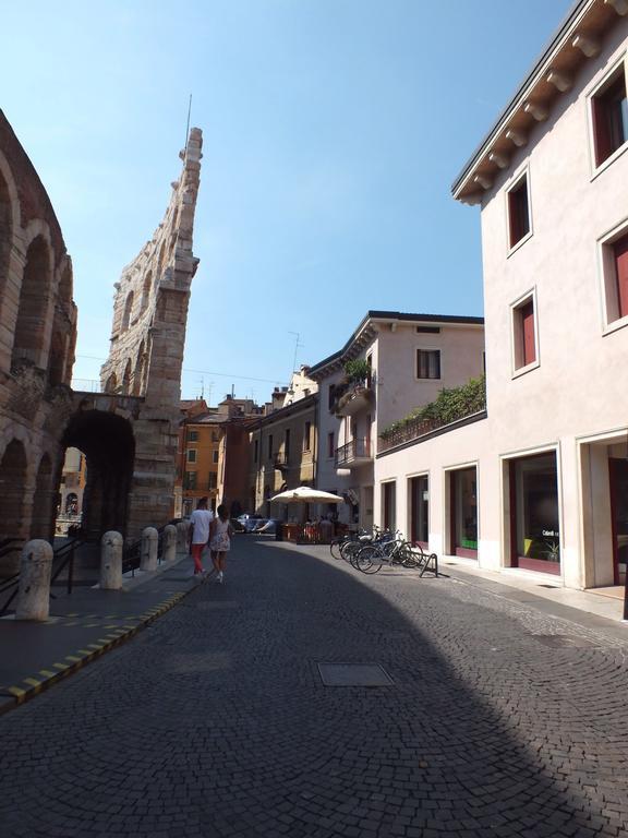 La Terrazza Sull'Arena Appartement Verona Buitenkant foto